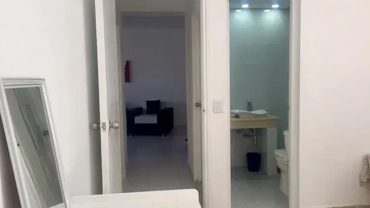Vivienda de 2 habitaciones en Vedado, Plaza de la Revolución — foto 3 de 9