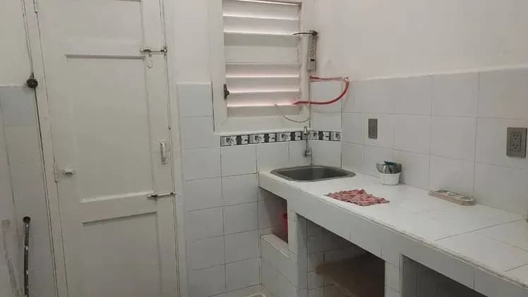 Vivienda de 2 habitaciones en Vedado, Plaza de la Revolución — foto 6 de 8