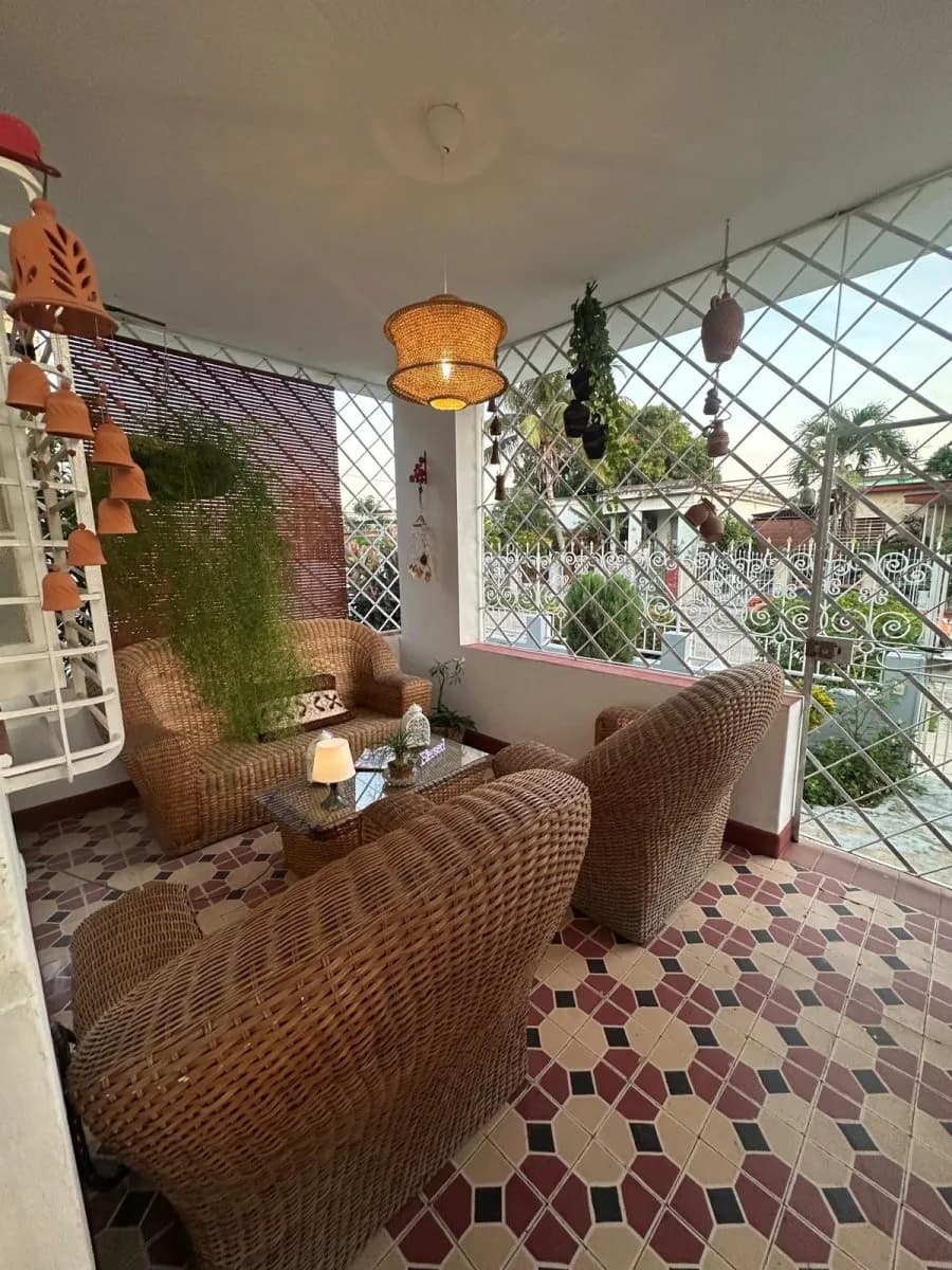 Vivienda de 4 habitaciones en Sevillano, Diez de Octubre