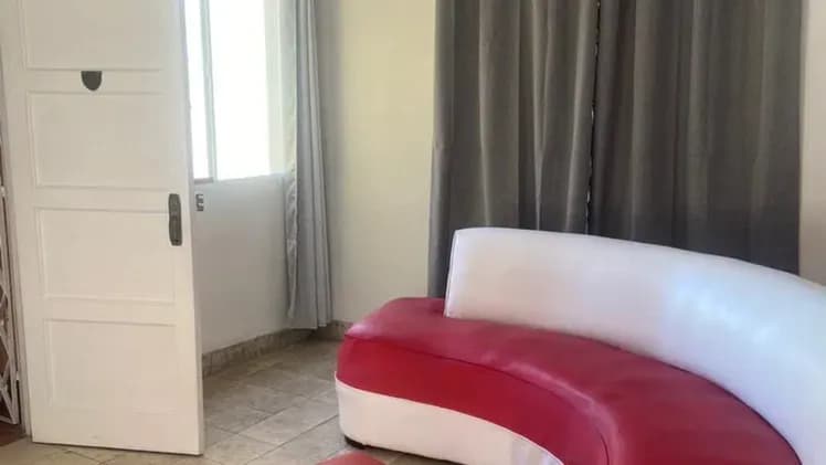 Vivienda de 2 habitaciones en Vedado, Plaza de la Revolución — foto 1 de 5