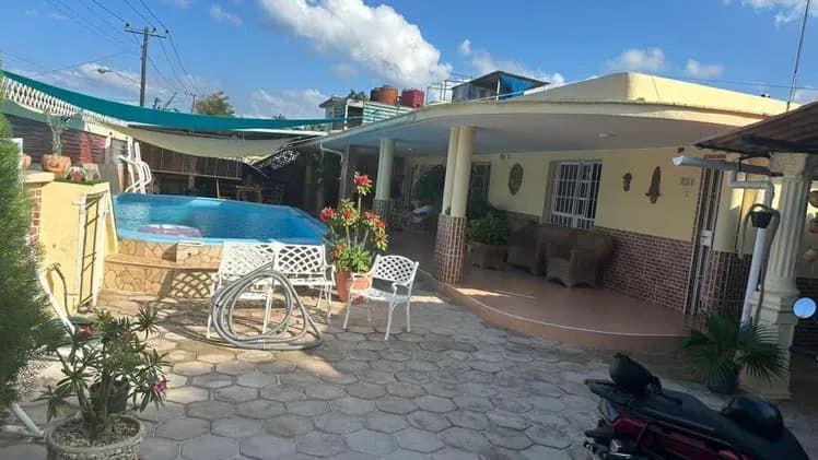 Vivienda de 5 habitaciones en Guanabo, La Habana del Este