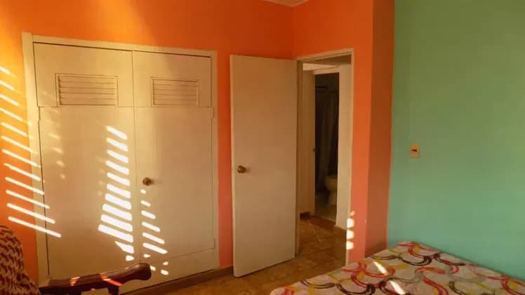 Vivienda de 2 habitaciones en Vedado, Plaza de la Revolución — foto 2 de 6