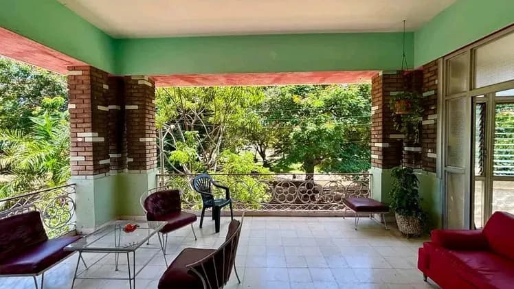 Vivienda de 3 habitaciones en Vedado, Plaza de la Revolución — foto 1 de 10