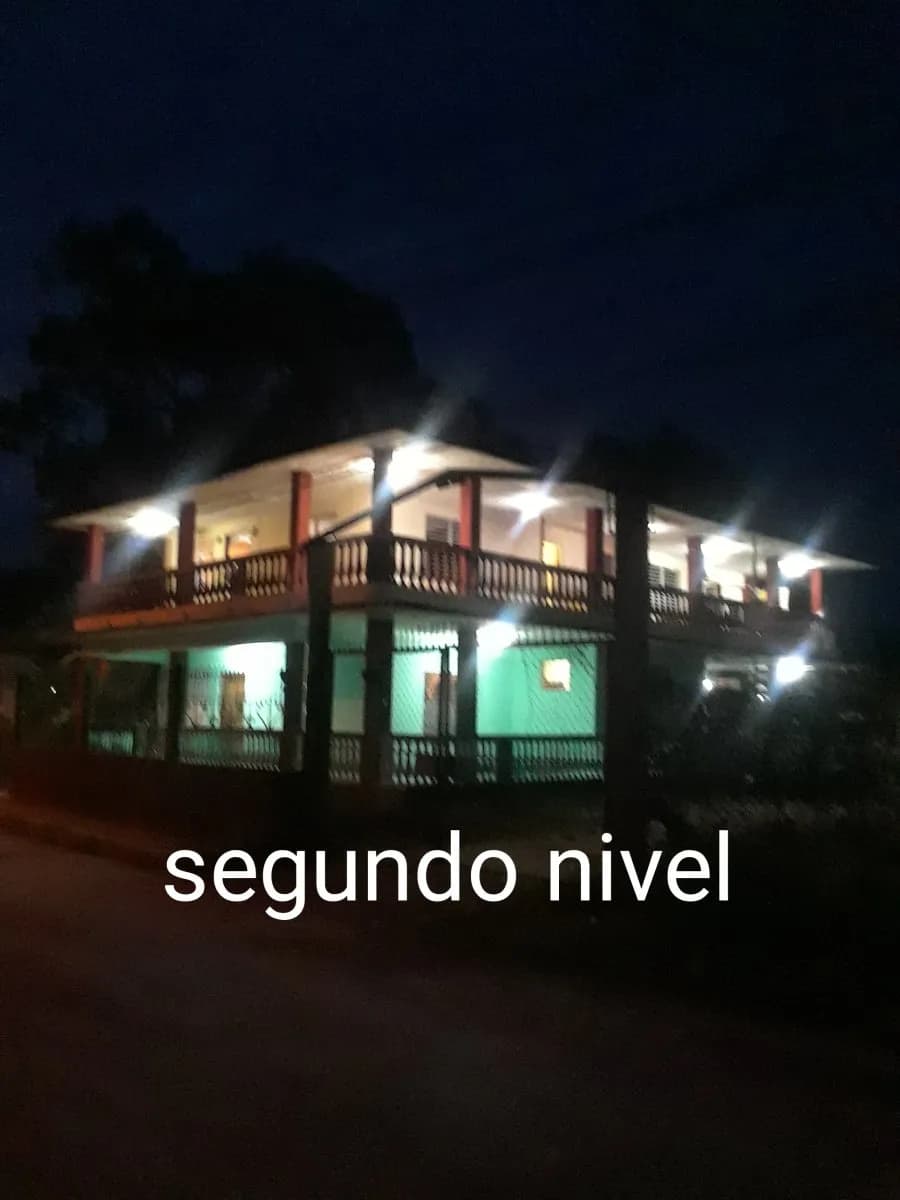 Vivienda de 4 habitaciones en Escambray, Santa Clara — foto 1 de 12