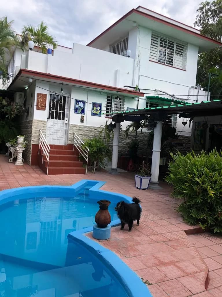 Vivienda de 5 habitaciones en Nuevo Vedado, Plaza de la Revolución
