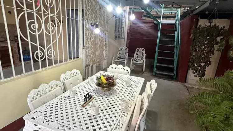 Vivienda de 4 habitaciones en Sevillano, Diez de Octubre