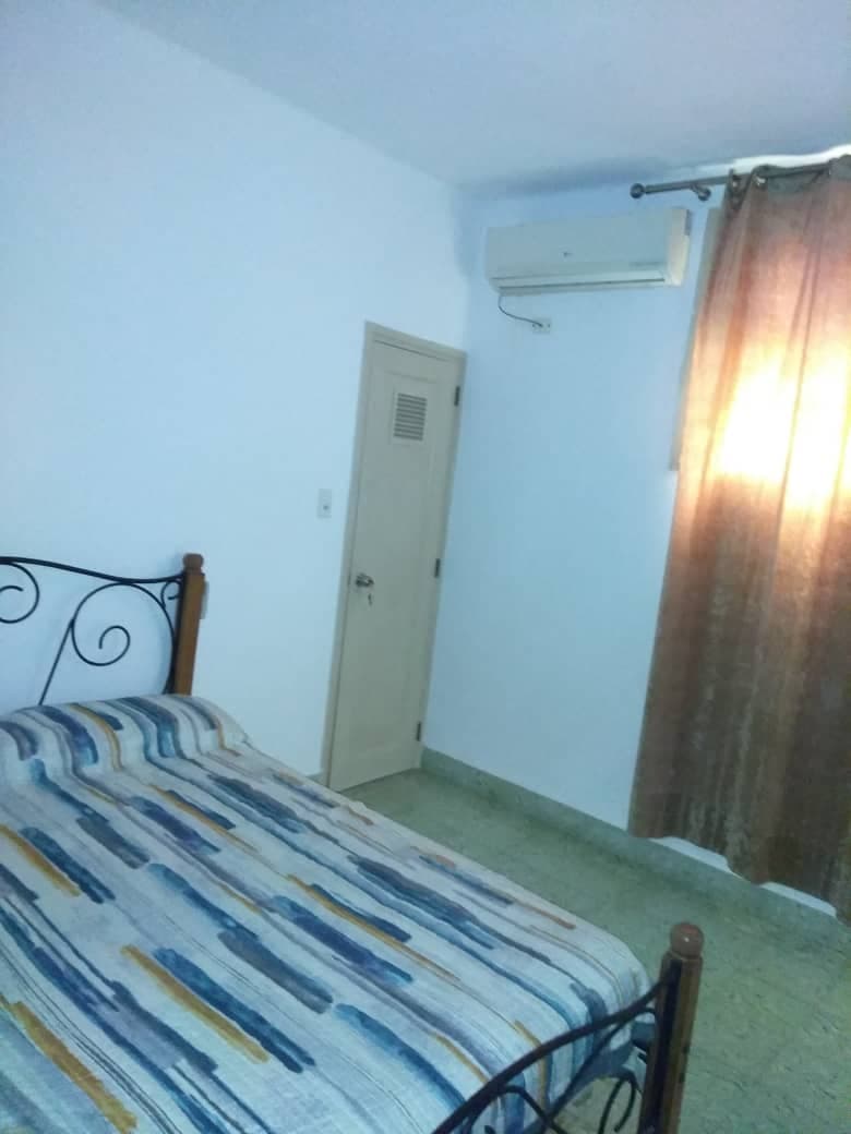 Apartamento de 1 habitaciones en Vedado, Plaza de la Revolución — foto 9 de 9