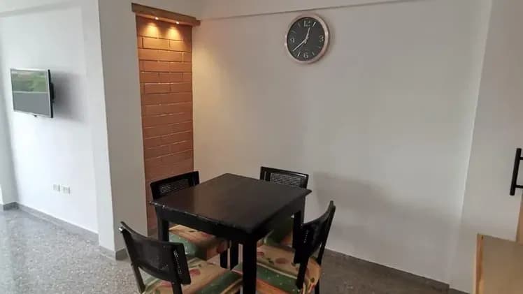 Vivienda de 2 habitaciones en Vedado, Plaza de la Revolución — foto 3 de 10