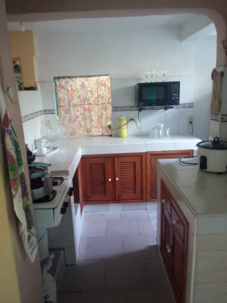 Casa de 4 habitaciones en Diez de Octubre, La Habana