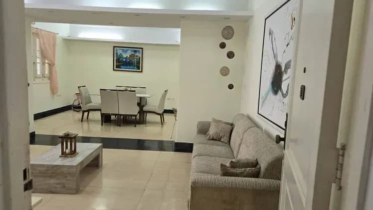Vivienda de 2 habitaciones en Vedado, Plaza de la Revolución — foto 2 de 10