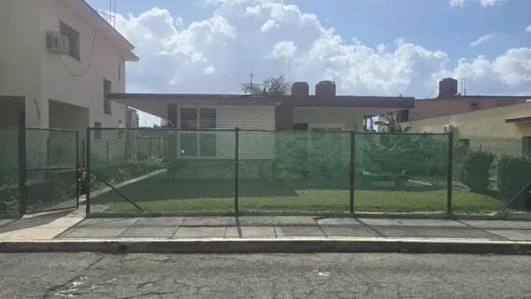 Vivienda de 4 habitaciones en Nuevo Vedado, Plaza de la Revolución — foto 1 de 6
