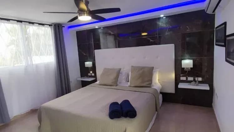 Vivienda de 7 habitaciones en Sevillano, Diez de Octubre — foto 9 de 10