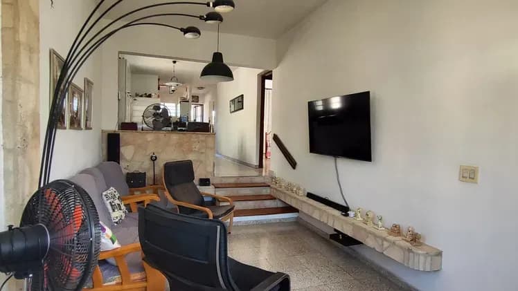 Vivienda de 3 habitaciones en Versalles, La Lisa — foto 1 de 10