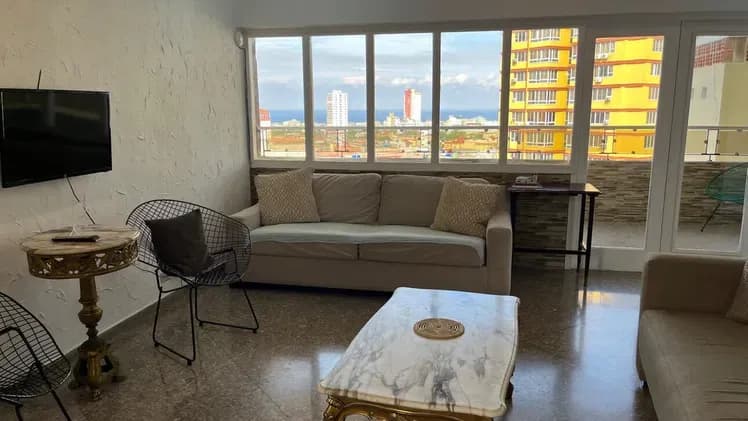Vivienda de 3 habitaciones en Vedado, Plaza de la Revolución — foto 2 de 10