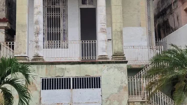 Vivienda de 3 habitaciones en Santos Suárez, Diez de Octubre