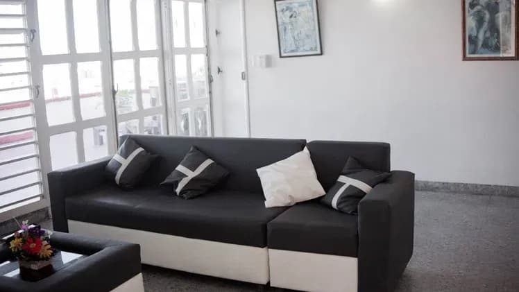 Vivienda de 2 habitaciones en Vedado, Plaza de la Revolución — foto 5 de 8