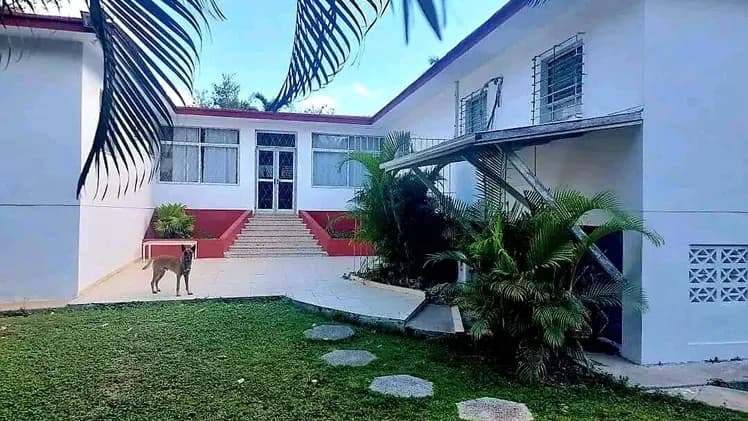Vivienda de 4 habitaciones en Siboney, Playa
