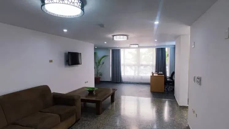 Vivienda de 7 habitaciones en Sevillano, Diez de Octubre — foto 5 de 10
