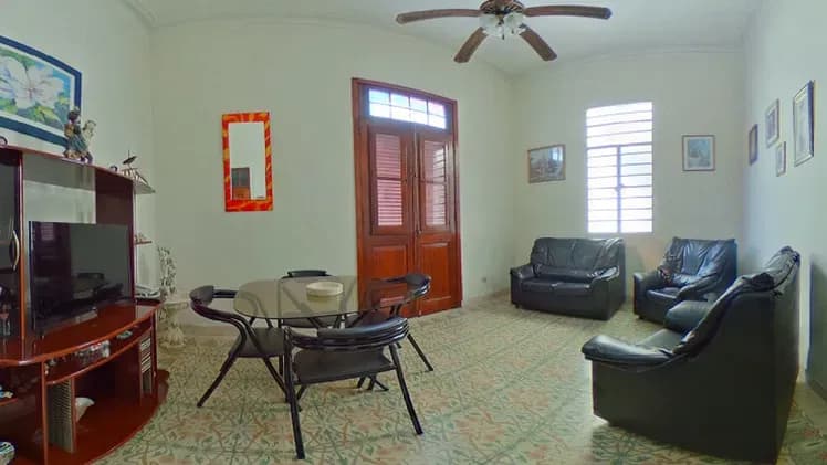 Vivienda de 3 habitaciones en Vedado, Plaza de la Revolución — foto 2 de 8