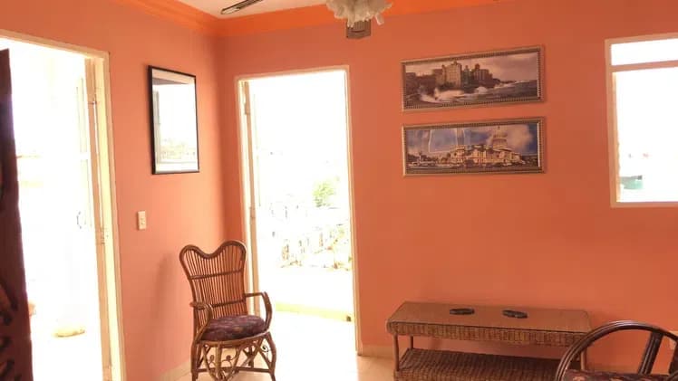 Vivienda de 3 habitaciones en Vedado, Plaza de la Revolución — foto 9 de 10