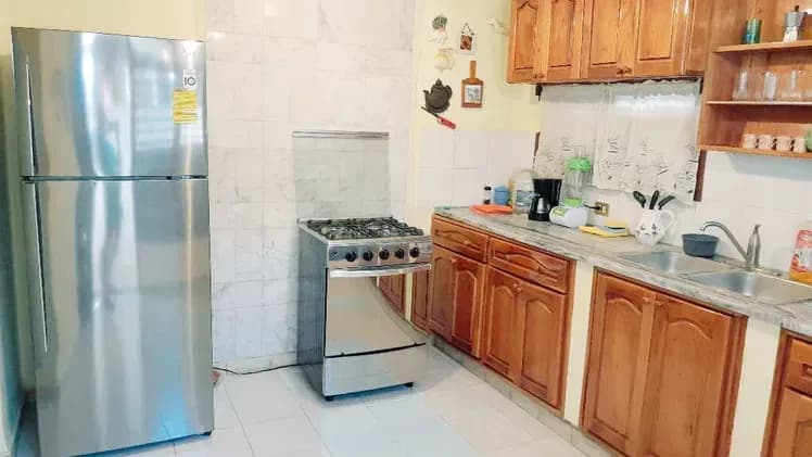 Vivienda de 4 habitaciones en Flores, Playa — foto 1 de 10