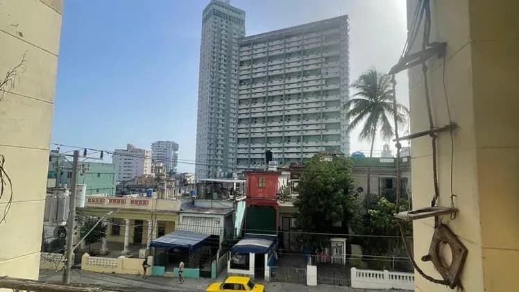 Vivienda de 3 habitaciones en Vedado, Plaza de la Revolución — foto 2 de 10