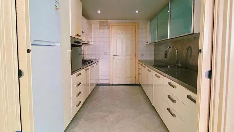 Vivienda de 4 habitaciones en Vedado, Plaza de la Revolución — foto 3 de 10