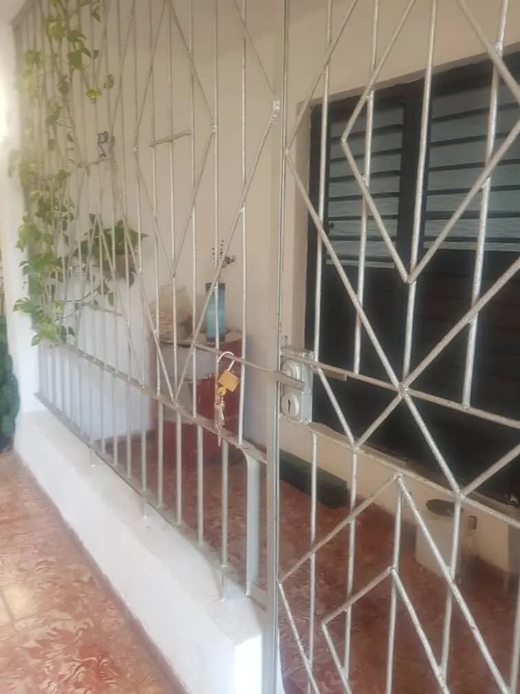 Vivienda de 2 habitaciones en Vedado, Plaza de la Revolución — foto 2 de 9