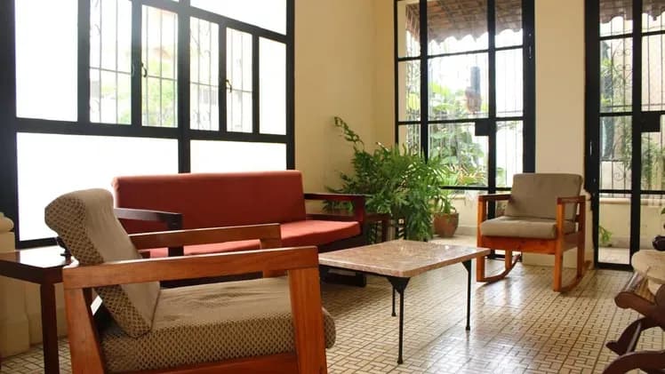 Vivienda de 3 habitaciones en Vedado, Plaza de la Revolución — foto 1 de 10