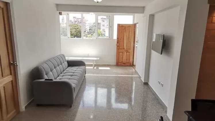 Vivienda de 2 habitaciones en Vedado, Plaza de la Revolución — foto 2 de 10