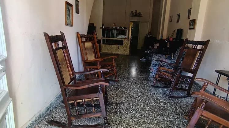 Vivienda de 3 habitaciones en Vedado, Plaza de la Revolución — foto 1 de 10