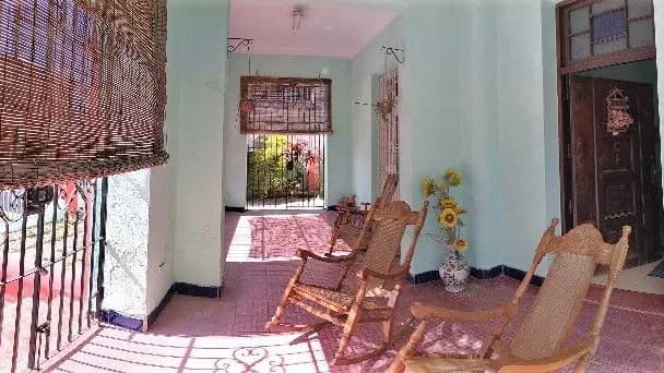 Vivienda de 6 habitaciones en Víbora, Diez de Octubre