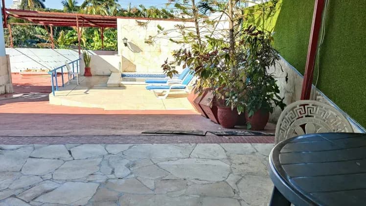 Vivienda de 7 habitaciones en Vedado, Plaza de la Revolución — foto 3 de 6