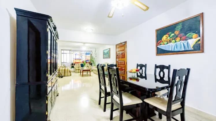 Vivienda de 3 habitaciones en Vedado, Plaza de la Revolución — foto 1 de 8