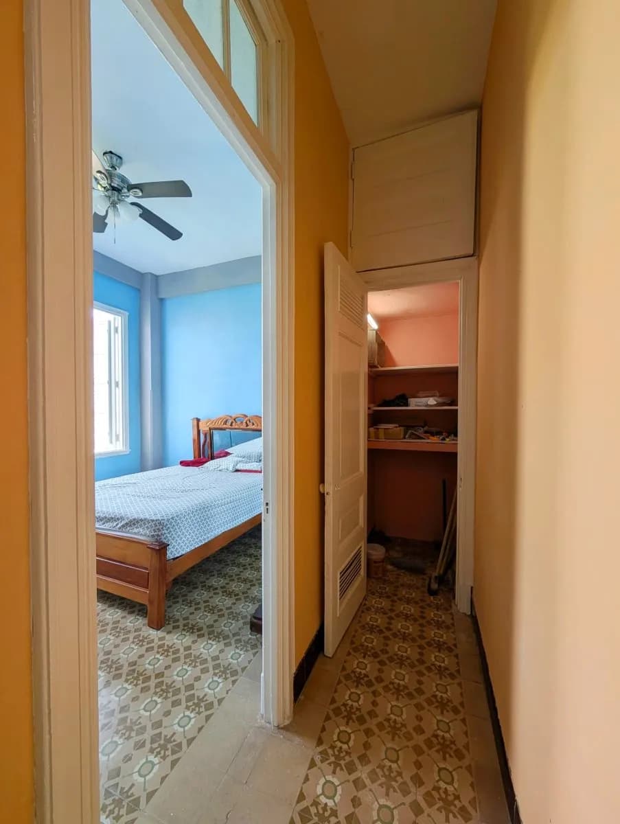 Vivienda de 2 habitaciones en Vedado, Plaza de la Revolución — foto 11 de 12