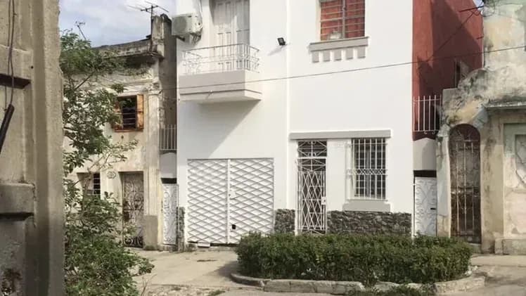 Vivienda de 4 habitaciones en Lawton, Diez de Octubre