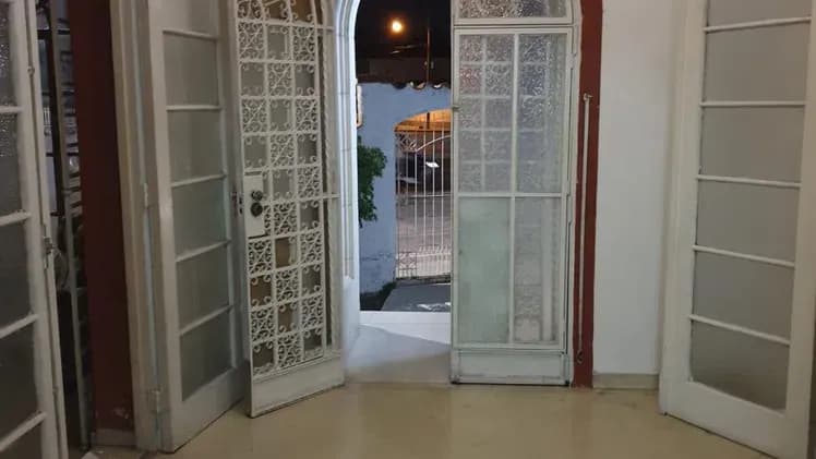 Vivienda de 6 habitaciones en Kohly, Playa — foto 10 de 10