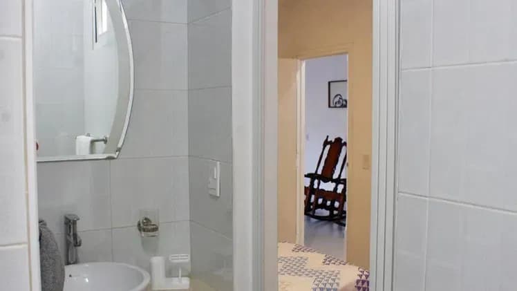 Vivienda de 2 habitaciones en Vedado, Plaza de la Revolución — foto 4 de 9