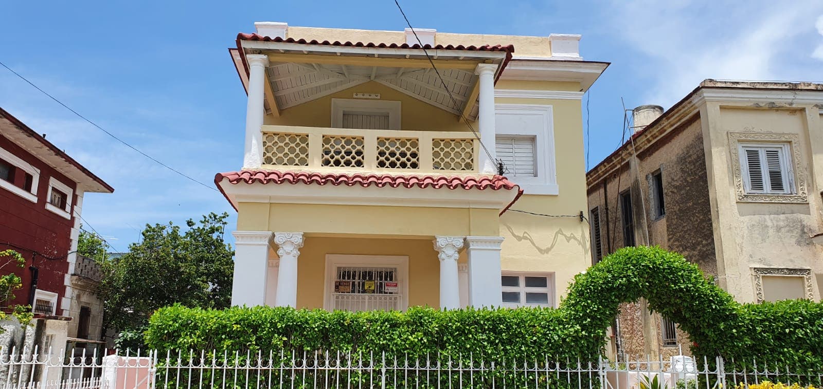 Casa de 5 habitaciones en La Lisa, La Habana — foto 2 de 7