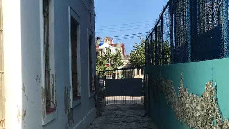 Vivienda de 9 habitaciones en Vedado, Plaza de la Revolución — foto 1 de 10