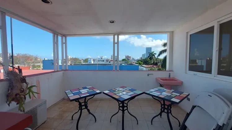 Vivienda de 6 habitaciones en Vedado, Plaza de la Revolución — foto 9 de 10