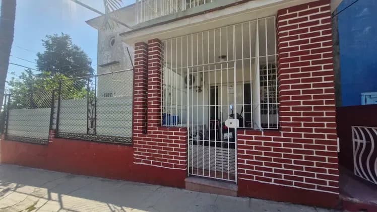 Vivienda de 4 habitaciones en Lawton, Diez de Octubre