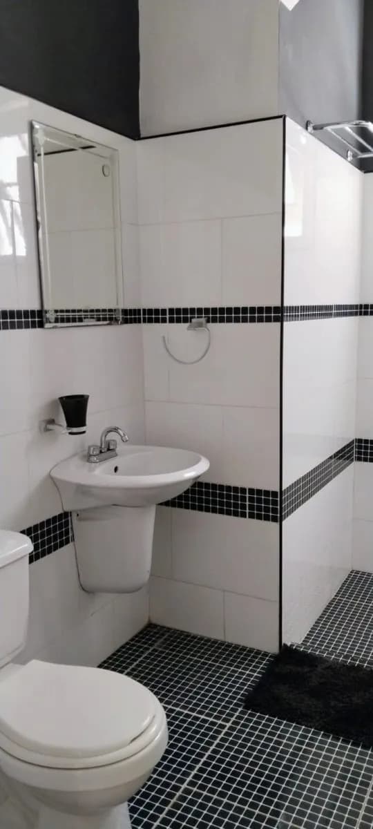 Vivienda de 4 habitaciones en Vedado, Plaza de la Revolución — foto 5 de 6