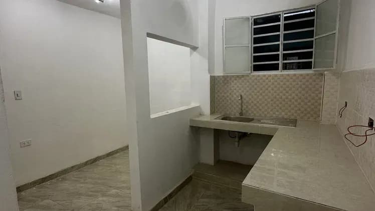 Vivienda de 3 habitaciones en Santos Suárez, Diez de Octubre — foto 9 de 10
