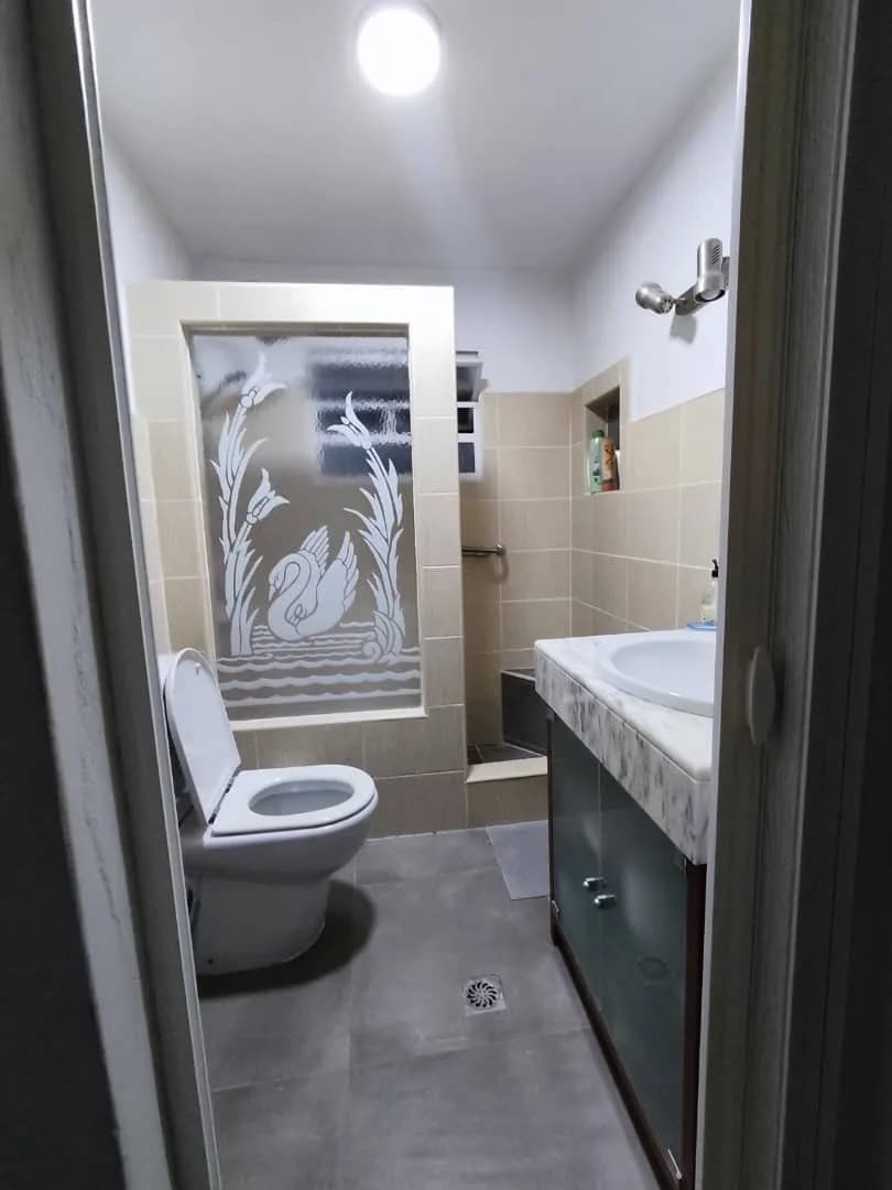 Vivienda de 3 habitaciones en Versalles, La Lisa — foto 4 de 12