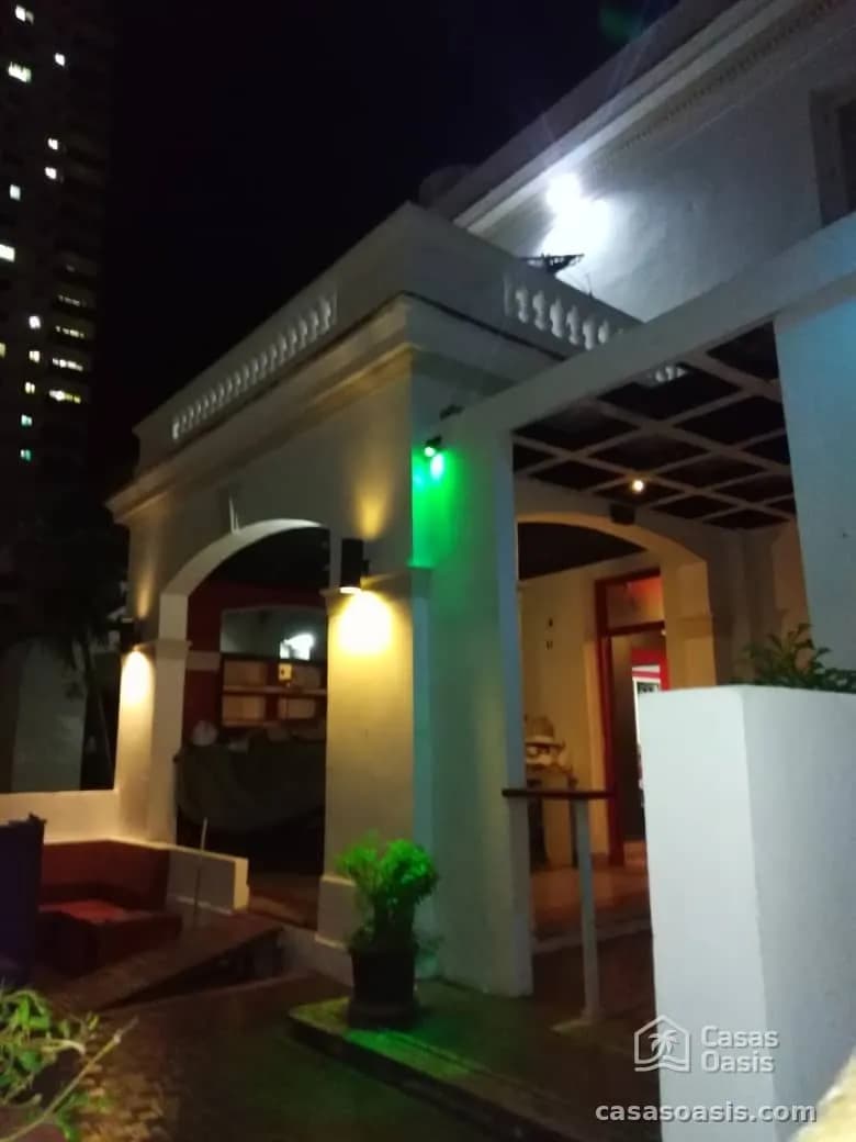 Vivienda de 4 habitaciones en Vedado, Plaza de la Revolución — foto 8 de 12