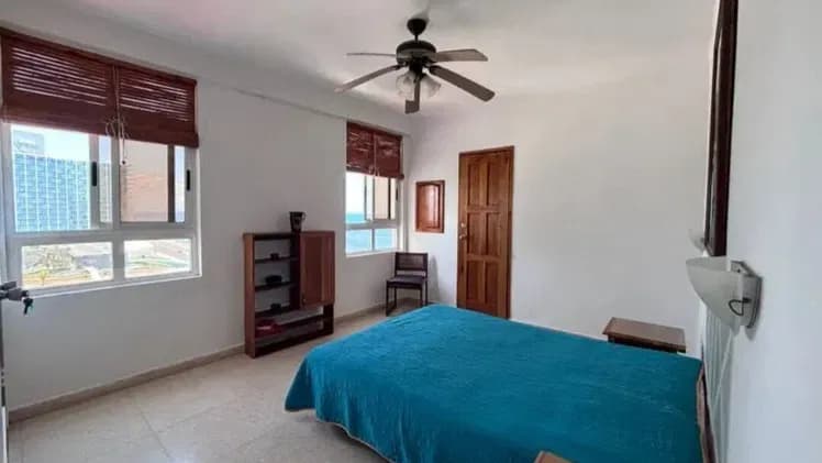 Vivienda de 3 habitaciones en Vedado, Plaza de la Revolución — foto 2 de 10