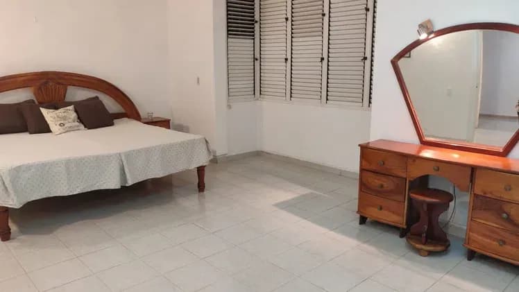 Vivienda de 5 habitaciones en Siboney, Playa