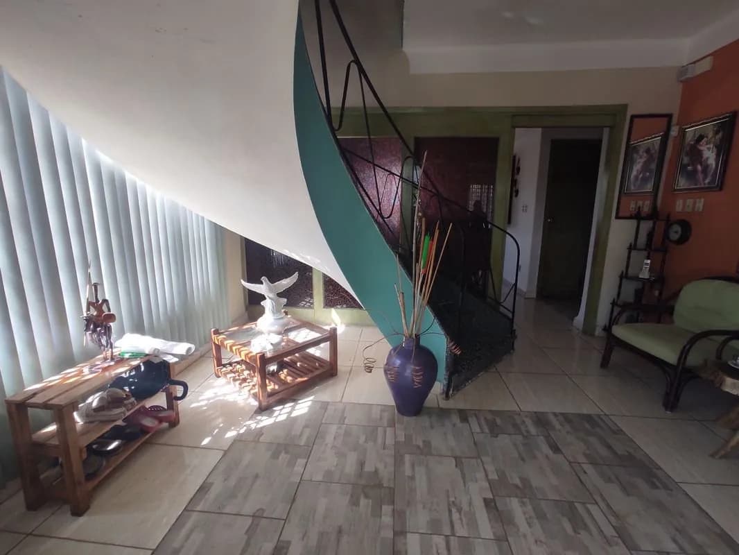 Vivienda de 5 habitaciones en Víbora, Diez de Octubre