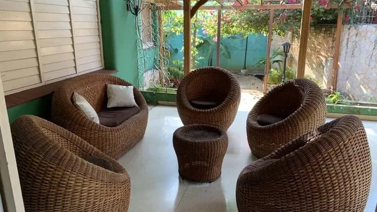 Vivienda de 8 habitaciones en La Sierra, Playa
